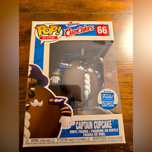 Funko Ad Icons Captain Cupcake #66 Hostess Cupcakes NEW Limited Edition - Picture 1 of 5